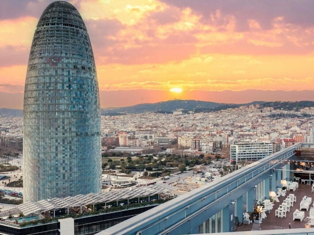 Фотографія Novotel Barcelona City 4*