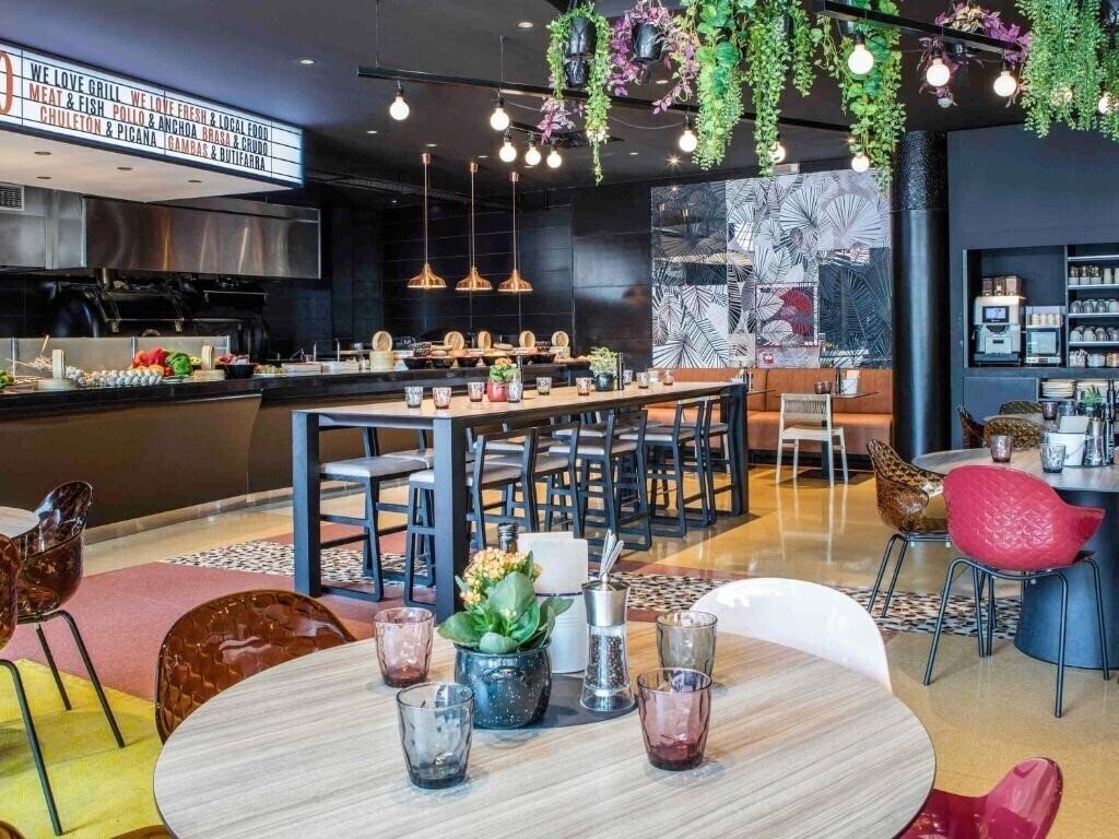Фото Novotel Barcelona Cornella 4*