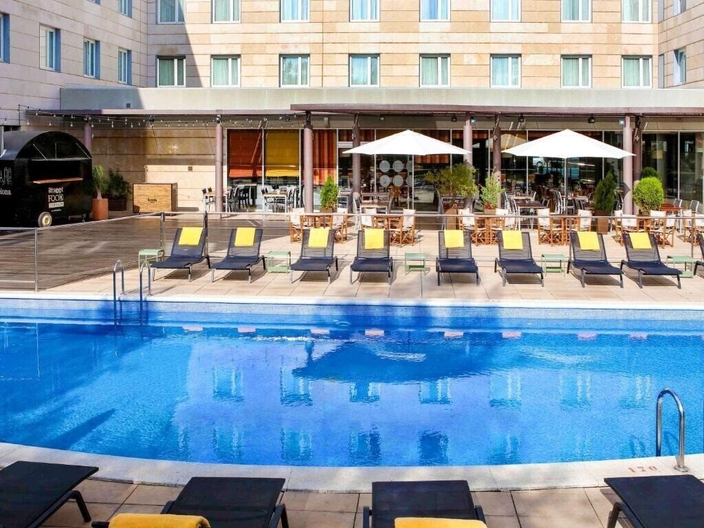 Фотография Novotel Barcelona Cornella 4*
