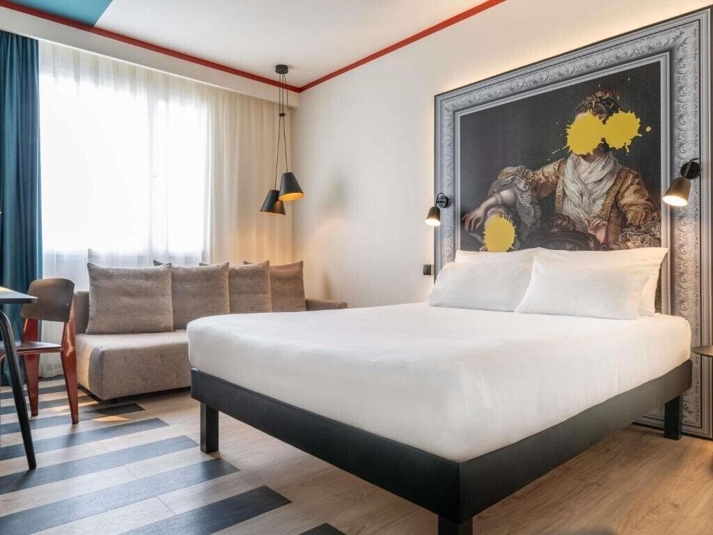 Отель Novotel Barcelona Sant Joan Despi 4*