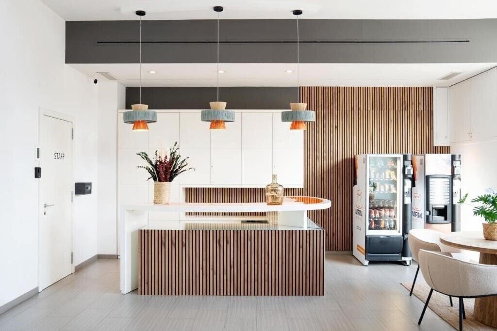 Отель Ona Living Barcelona 4*