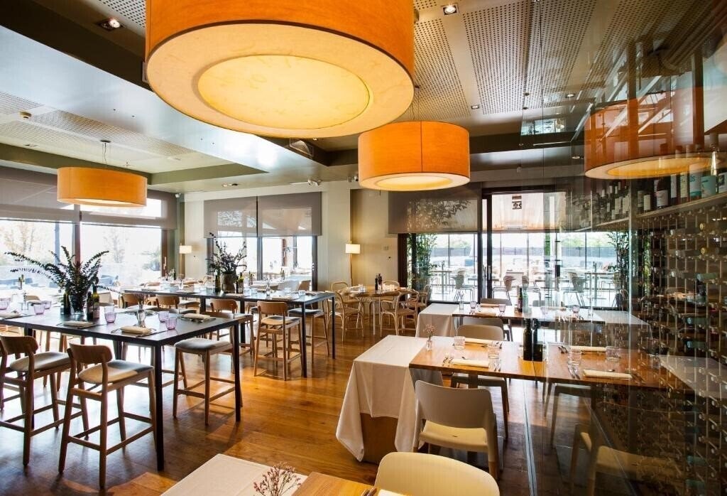 Картинка Qgat Suites & Events 4*