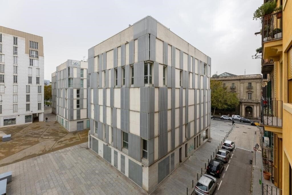 Готель Lyon 1*