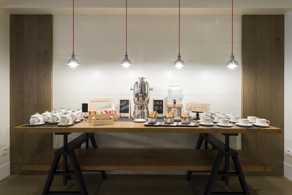 Фотографія Barcelona Universal 4*