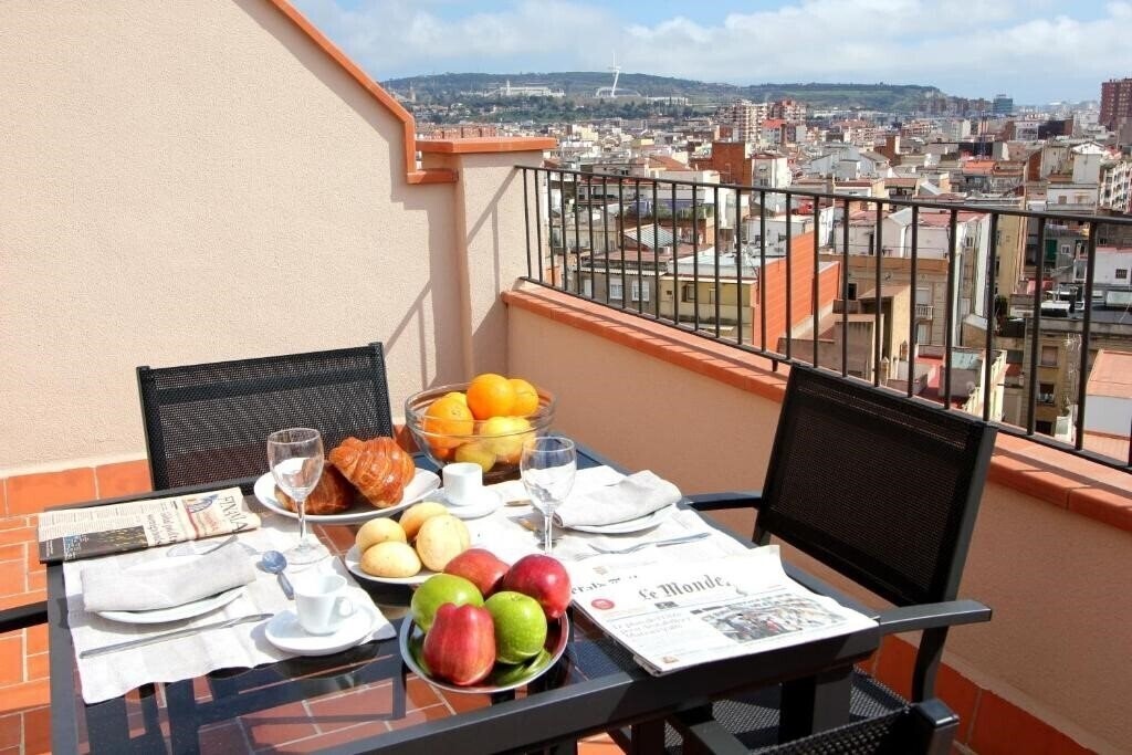 Фото Pierre & Vacances Barcelona Sants 3*