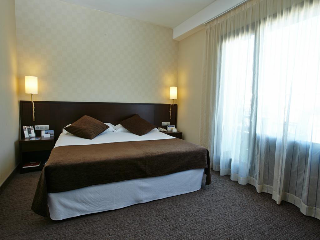 Готель Hcc Regente 4*