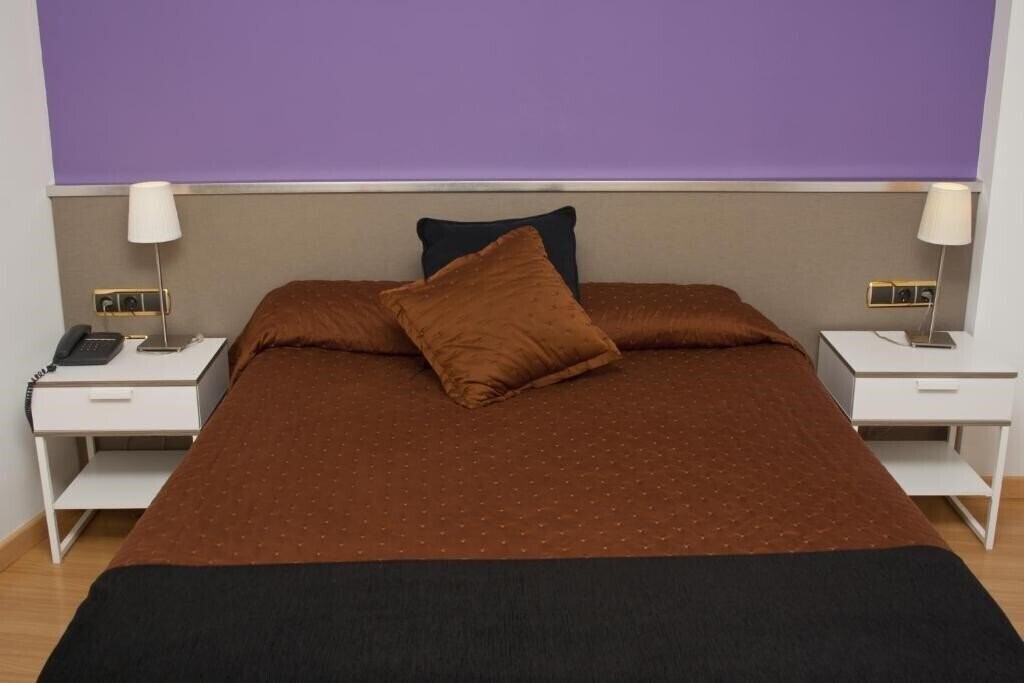 Готель Abbot Hotel 4*
