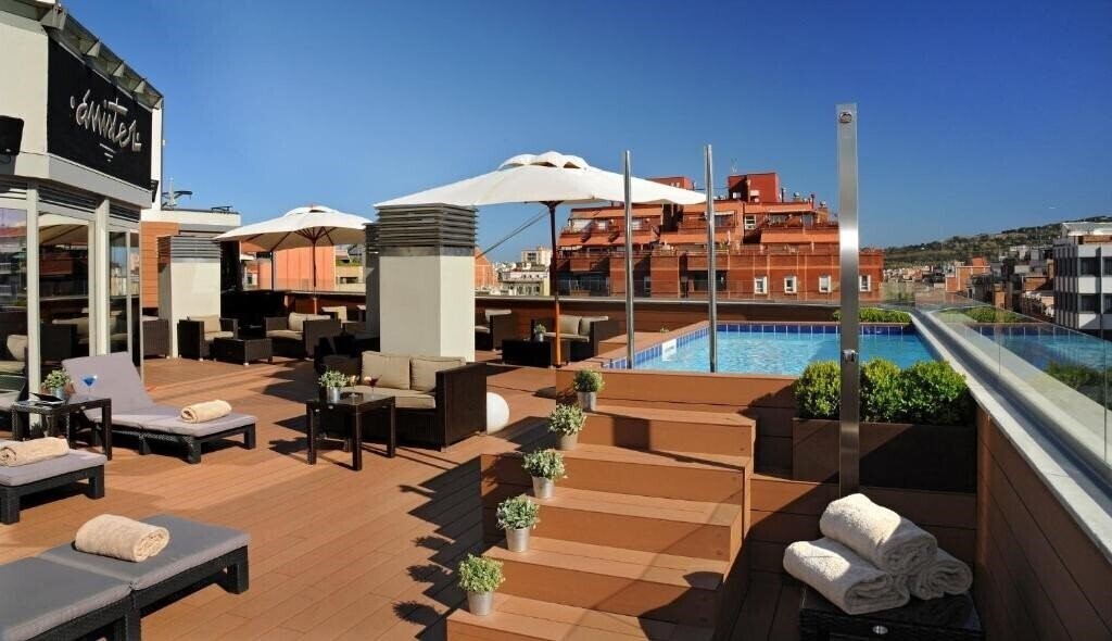 Отель Sercotel Amister Art 4*