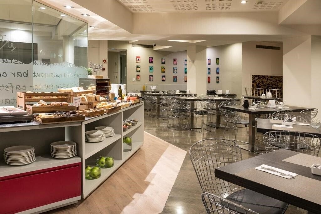 Изображение Sercotel Amister Art 4*
