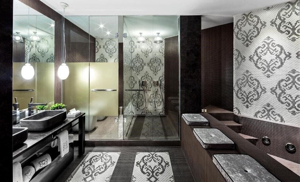 Фото Monument 5*