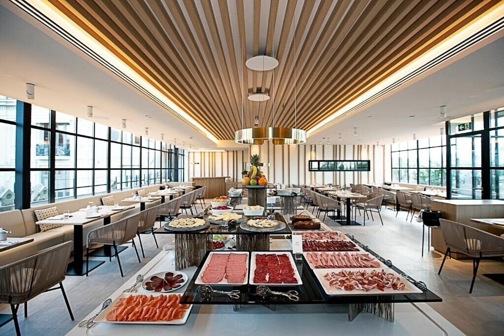 Зображення Monument 5*