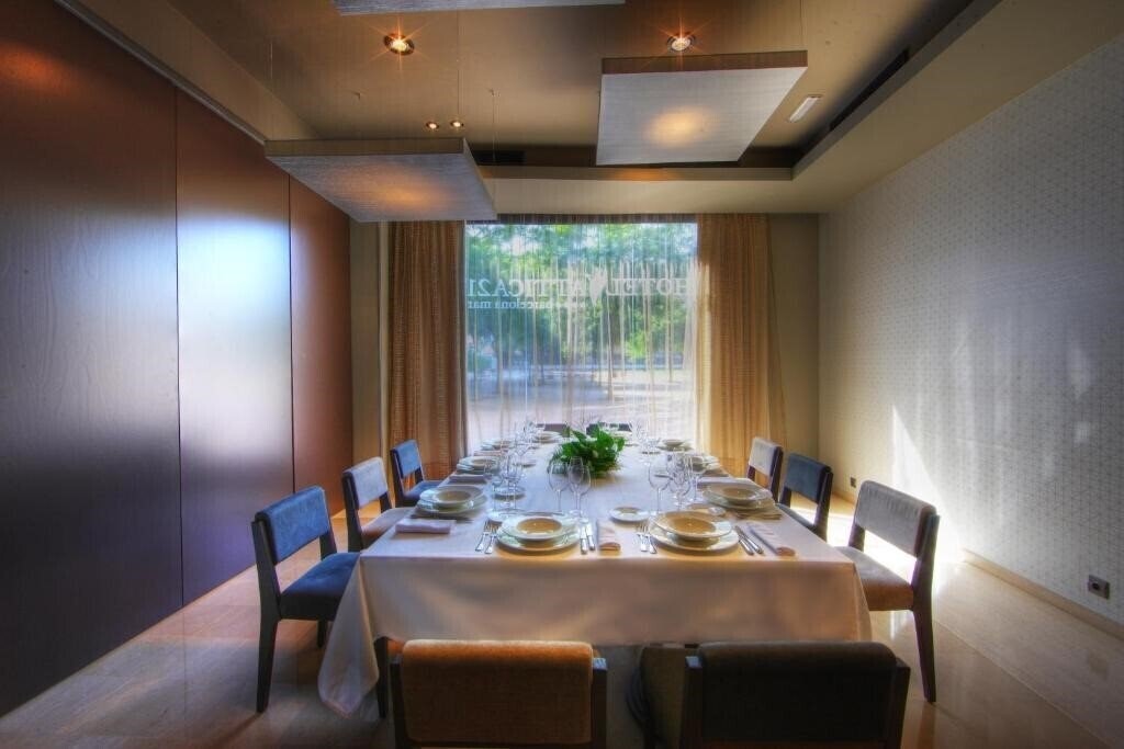 Зображення Attica 21 Barcelona Mar 4*