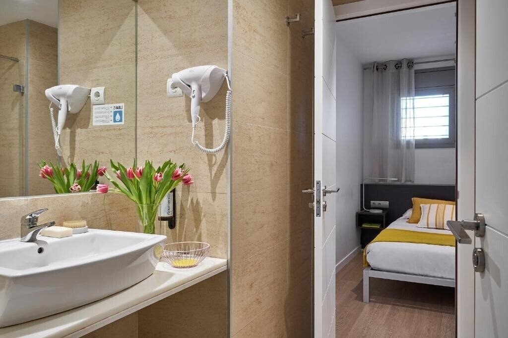 Фото Lugaris Rambla 4*