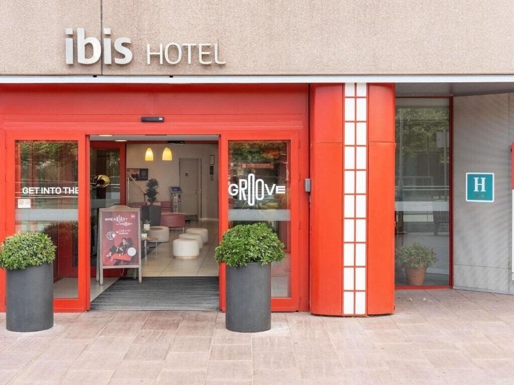 Изображение Ibis Barcelona Meridiana 2*