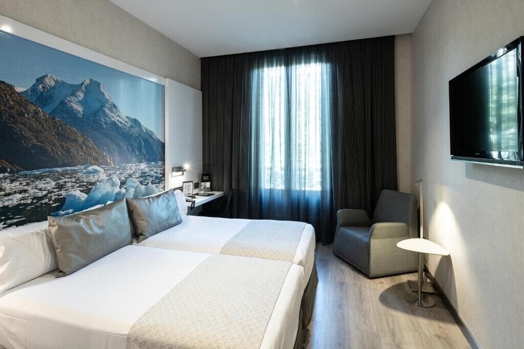 Фото Hotel Vueling BCN by Hc 4*