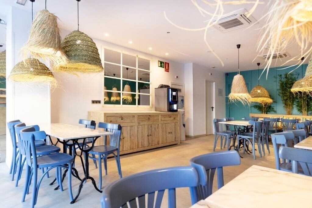 Готель Hostal Bcn Port 2*