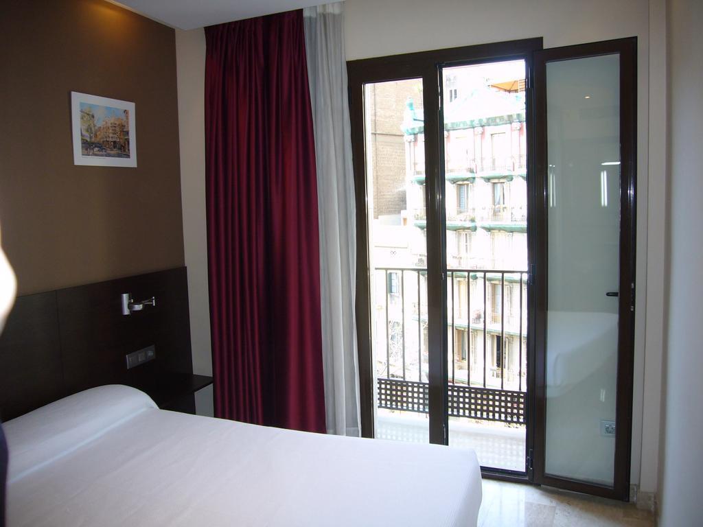 Готель H Cristina 2*