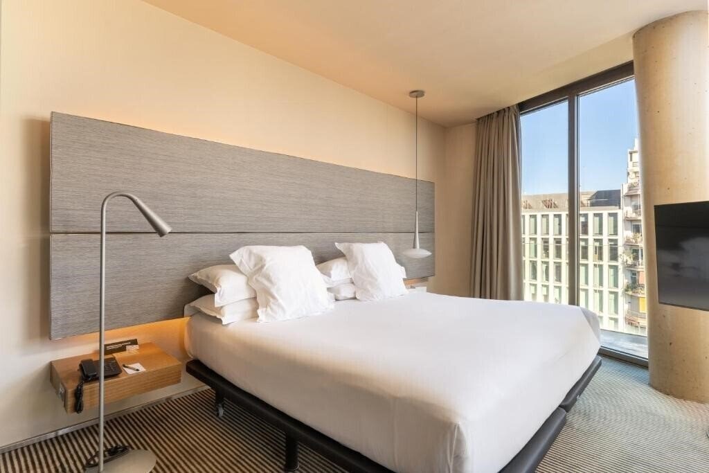 Фото B Hotel 3*