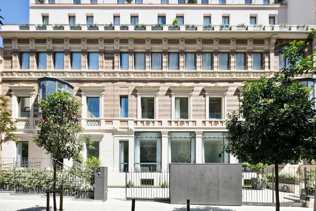 Готель Murmuri Residence Mercader 4*