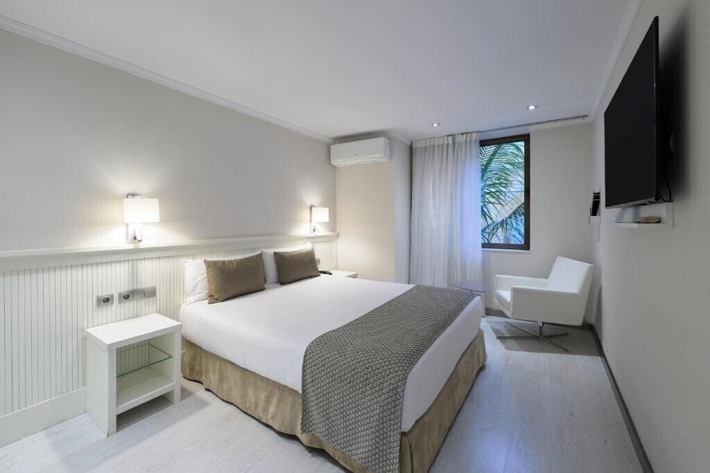 Фото Catalonia Roma 3*
