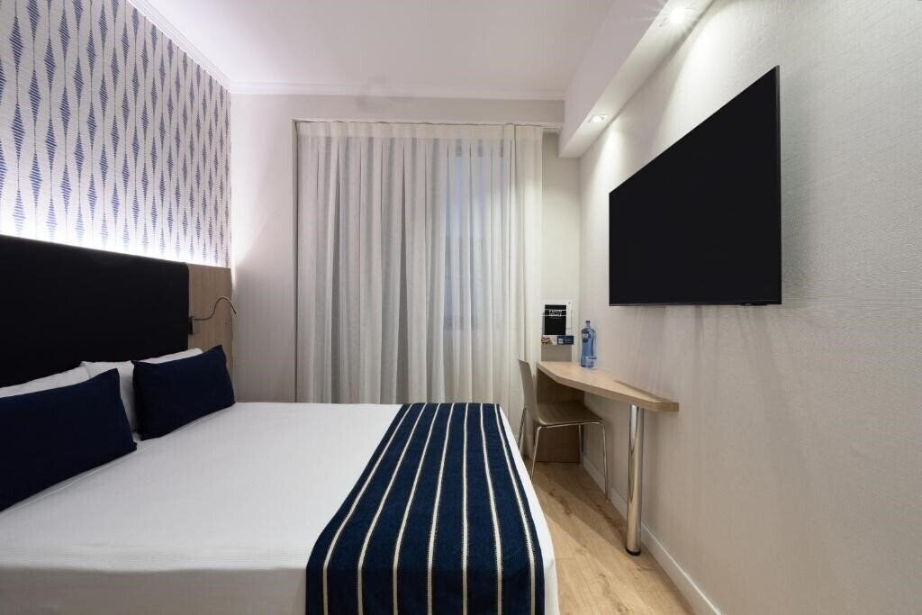 Картинка Catalonia Roma 3*