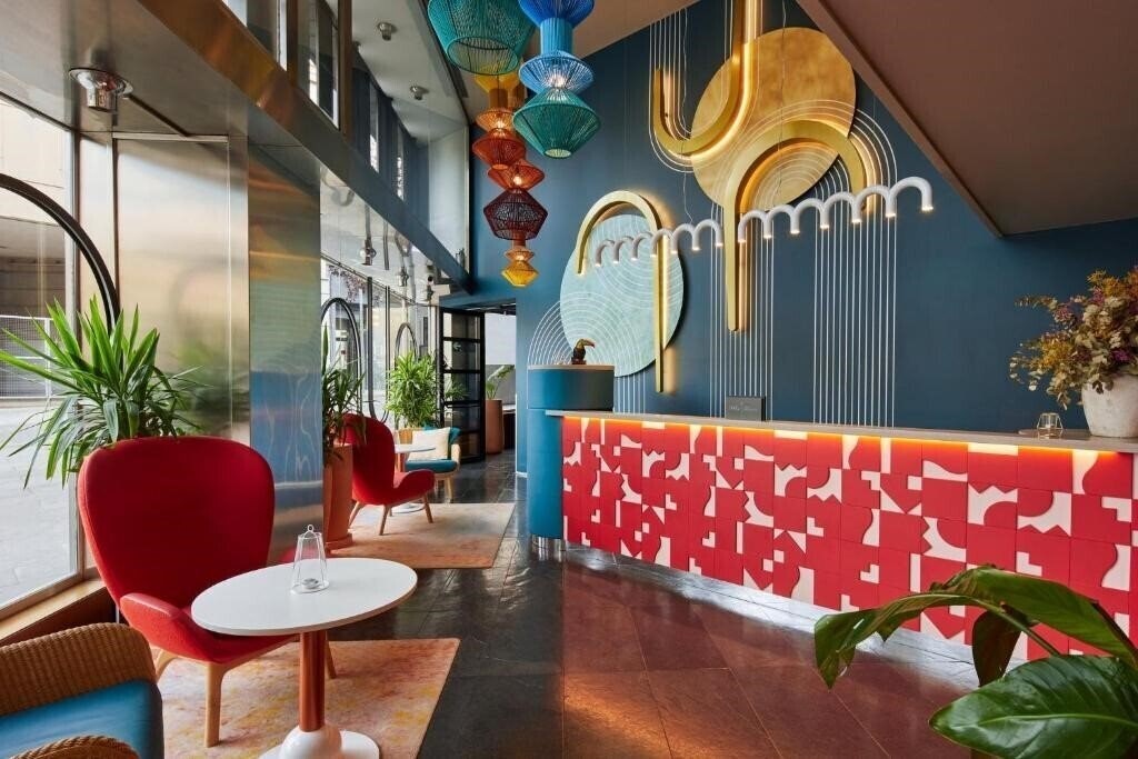 Отель Hotel Indigo Barcelona Plaza Espana, an IHG Hotel 4*