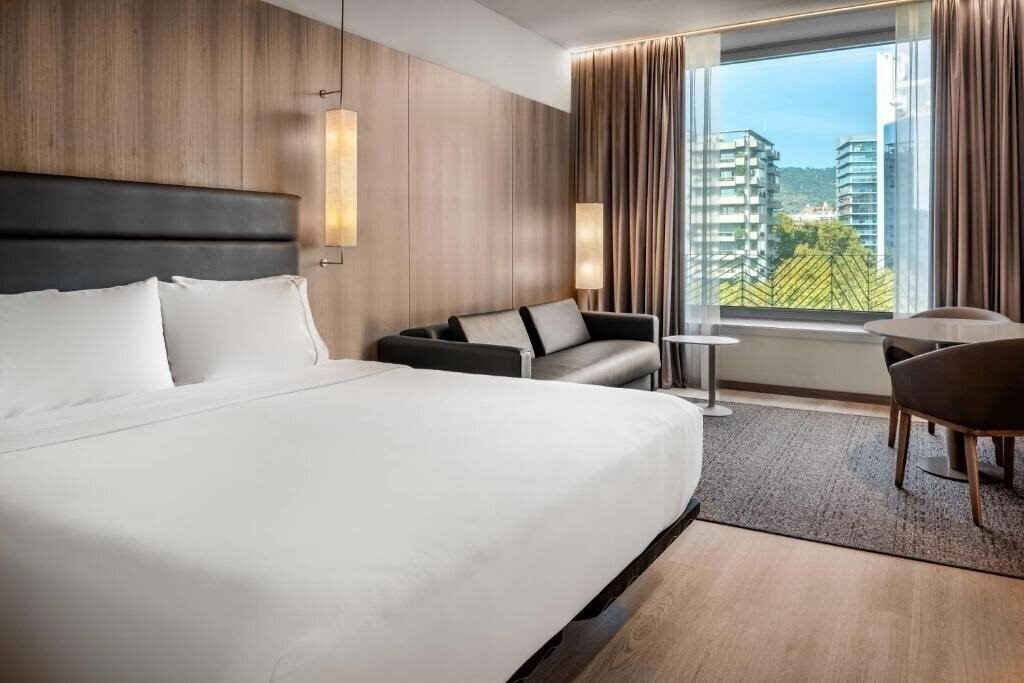 Зображення AC Hotel Diagonal L'Illa by Marriott 4*