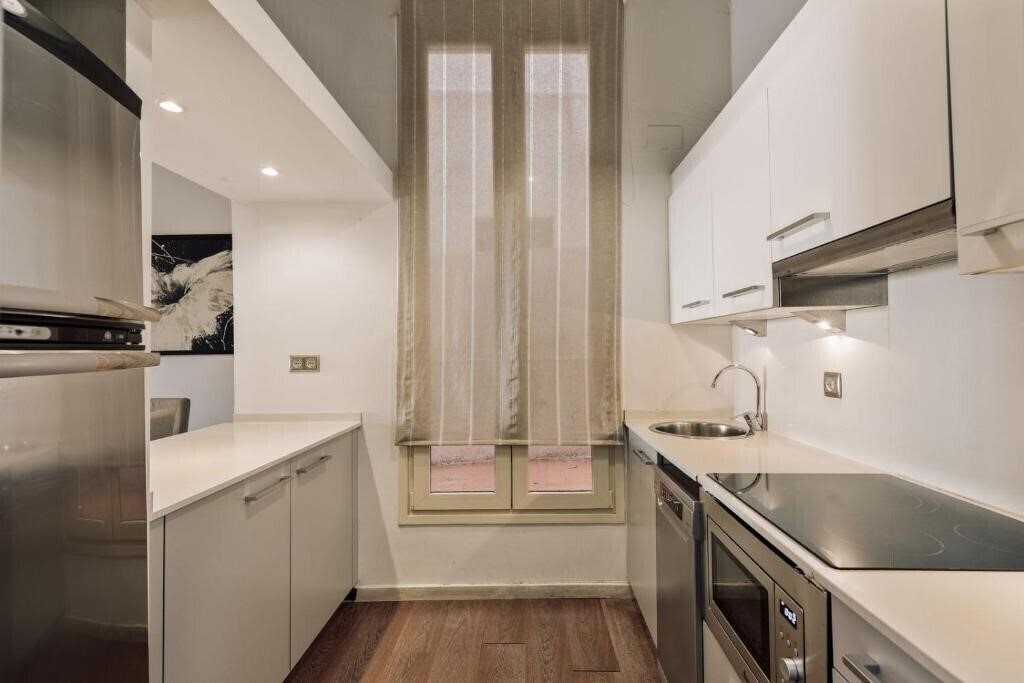Фотографія Rent Top Apartments Rambla Catalunya 4*