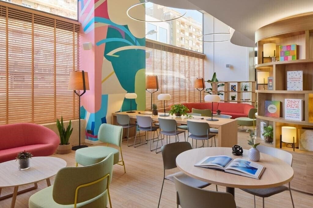Фото Innside by Melia Barcelona Apolo 4*