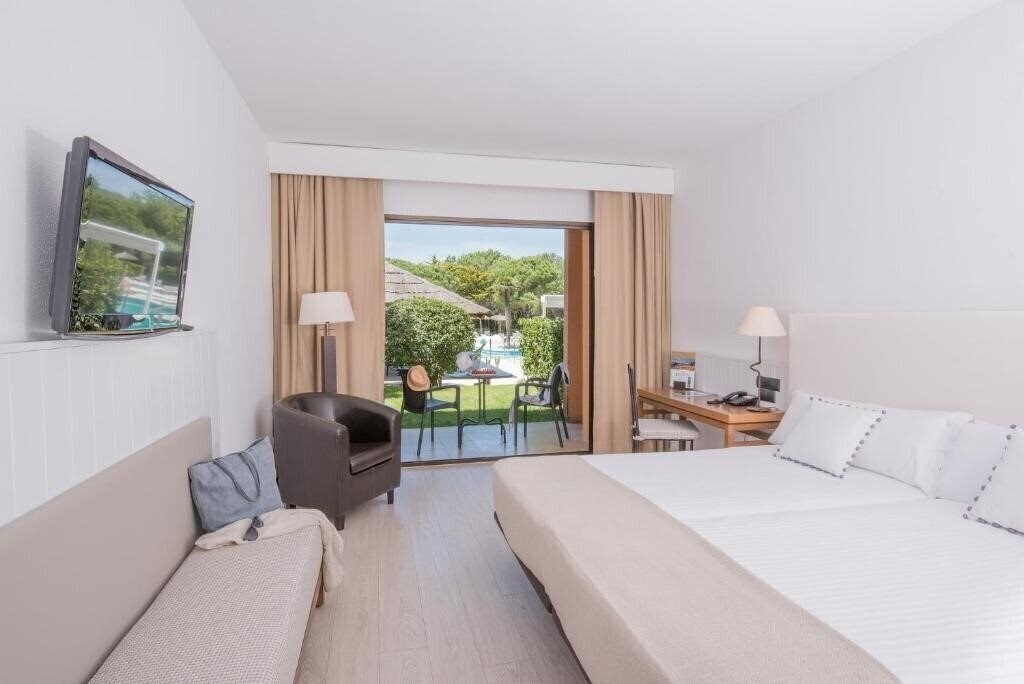 Фото La Costa Golf & Beach Resort 4*
