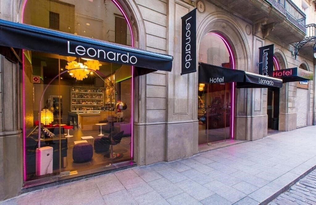 Отель Leonardo Hotel Barcelona Las Ramblas 3*