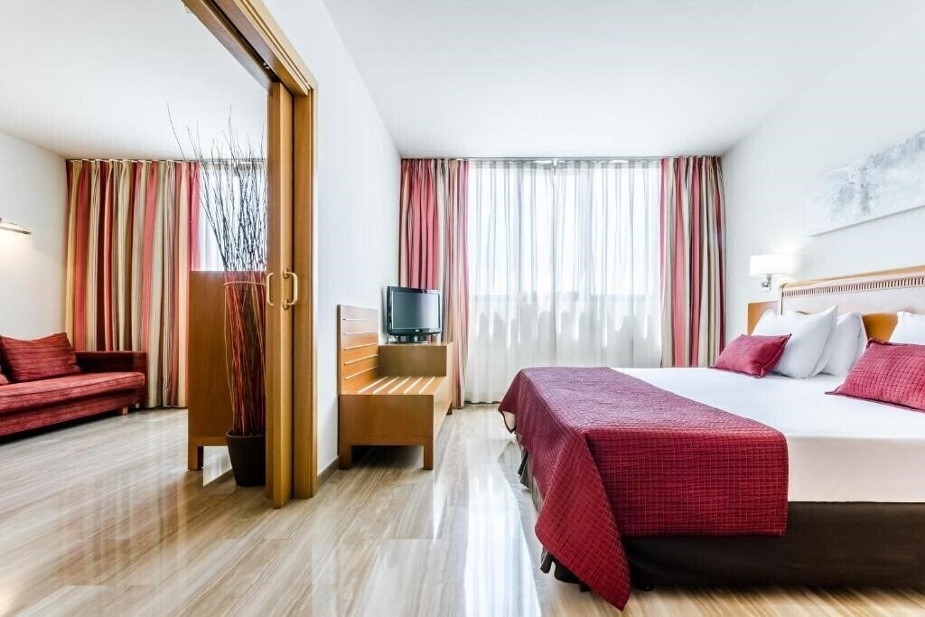 Фото Hotel Exe Barbera Parc 4*