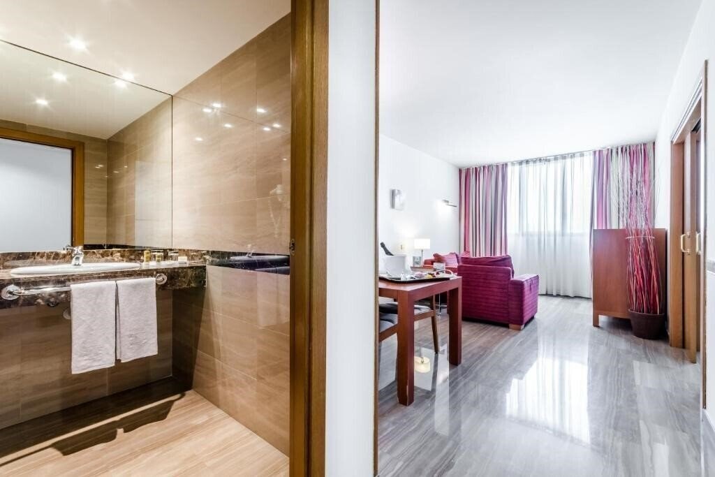 Фотографія Hotel Exe Barbera Parc 4*