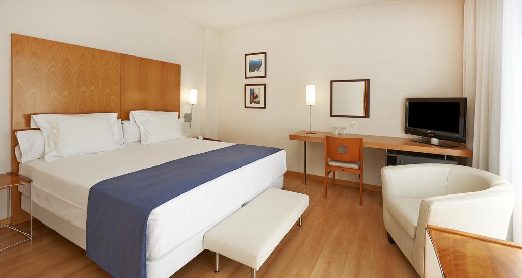 Готель Hesperia Del Mar 4*