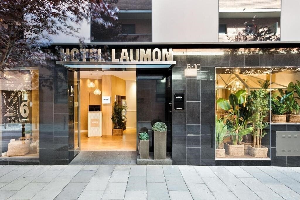 Готель Laumon 3*