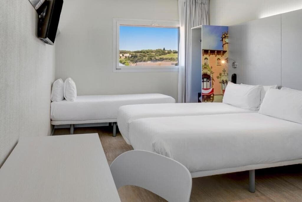 Фото B&B Hotel Barcelona Granollers 2*