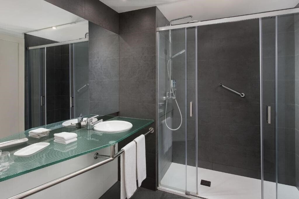 Фотографія Four Points By Sheraton Barcelona Diagonal 3*