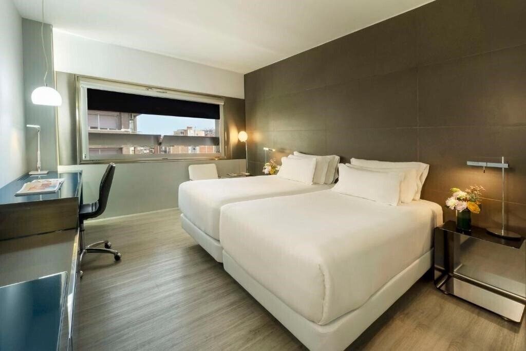 Картинка NH Collection Barcelona Constanza 4*