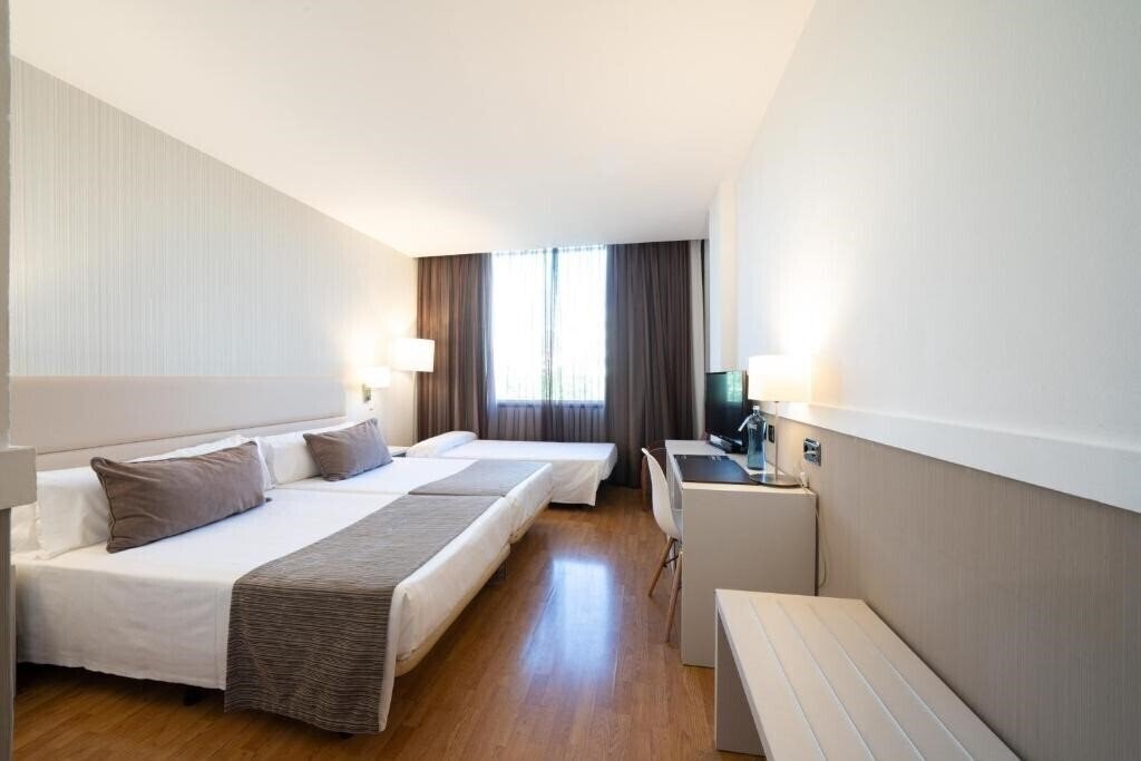 Фото Gran Hotel Verdi 4*