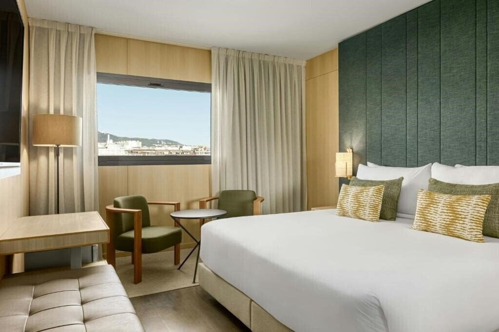 Готель AC Hotel Sants 4*