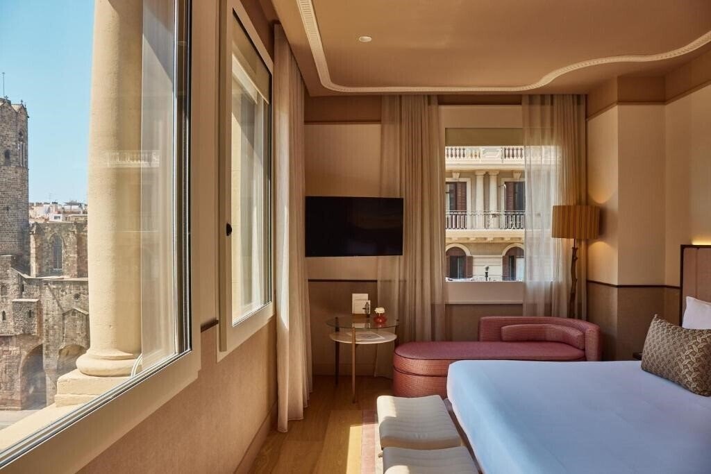 Картинка Grand Hotel Central 4*
