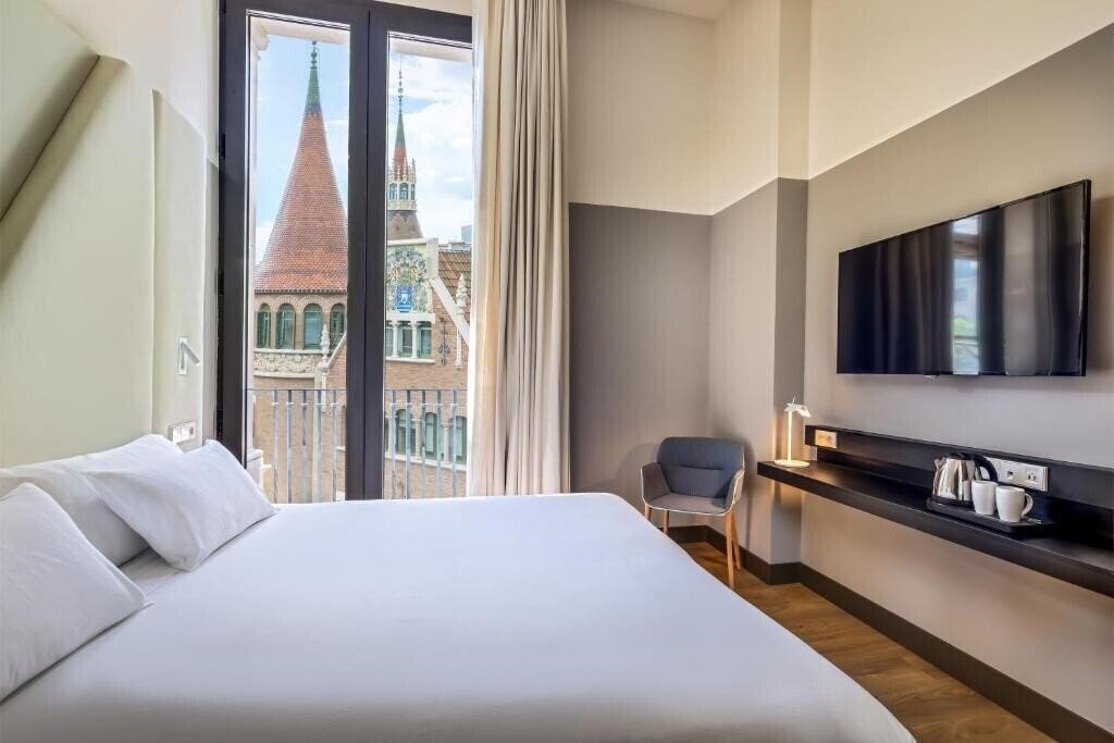 Готель Occidental Diagonal 414 4*