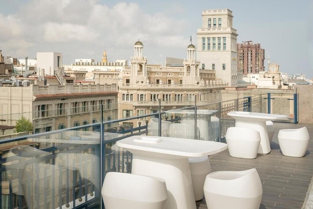 Готель Dorma Plaza Catalunya 4*