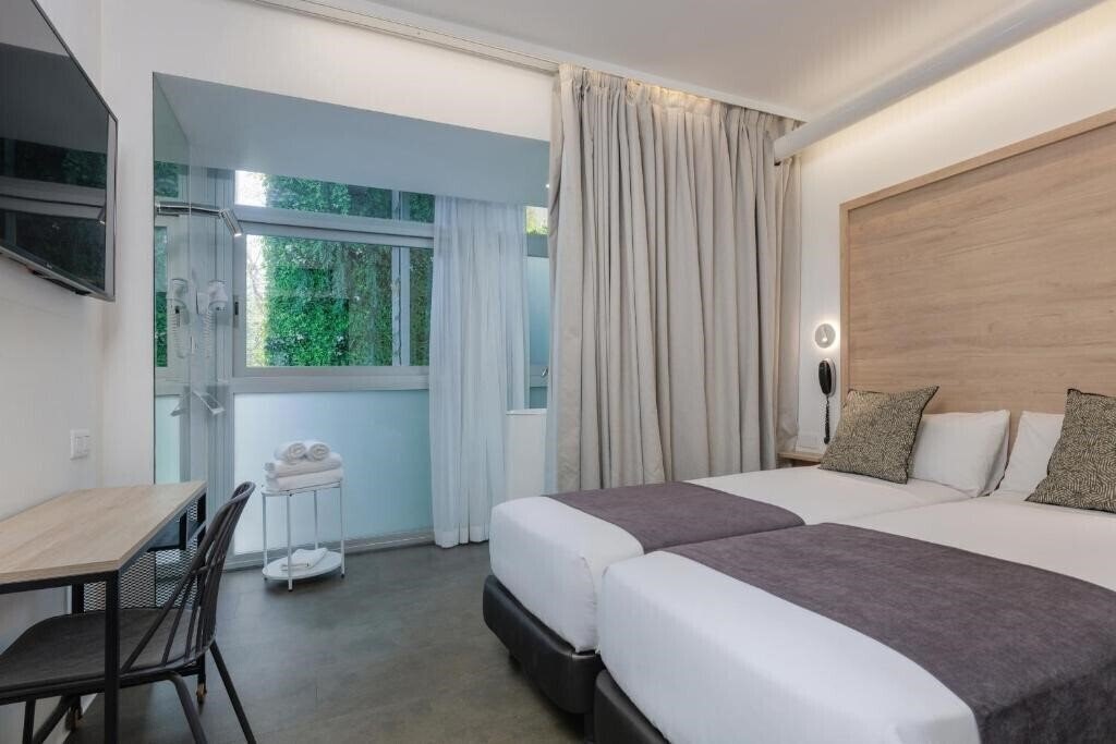 Фото Casa Lit Barcelona By Ona Hotels 3*