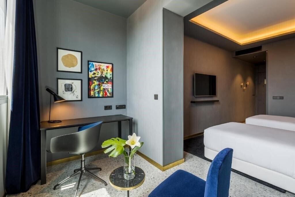 Картинка Room Mate Gerard 4*