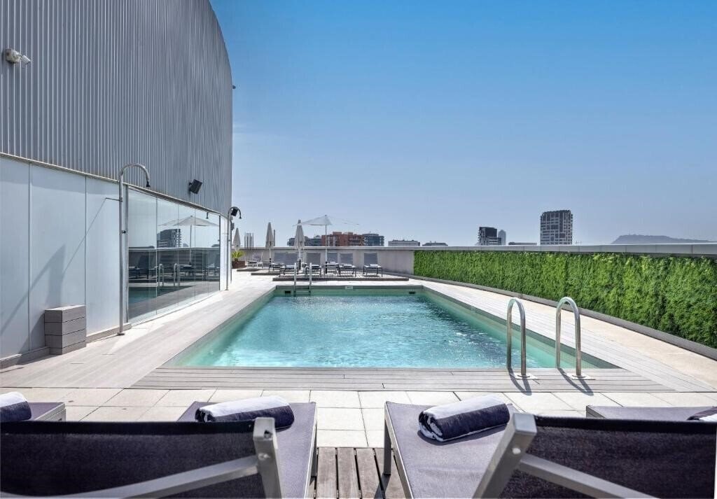Фотографія Hotel Barcelona Condal Mar, Managed by Melia 4*