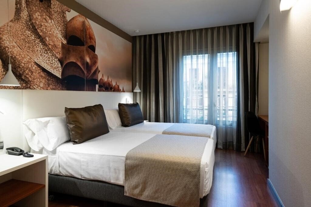 Фото Catalonia Gracia 4*