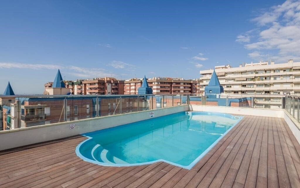 Готель Ilunion Les Corts 4*