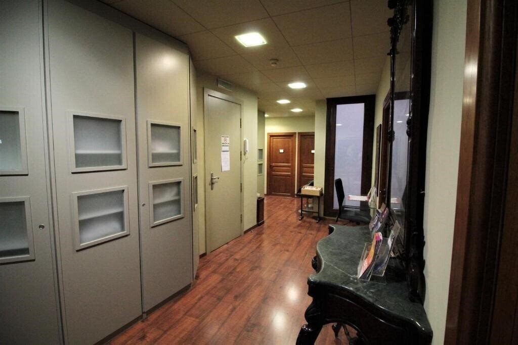 Готель Annex 1*