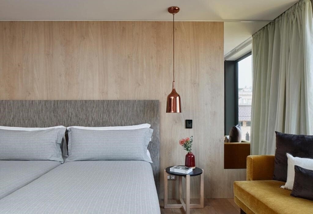 Картинка Me Barcelona 5*